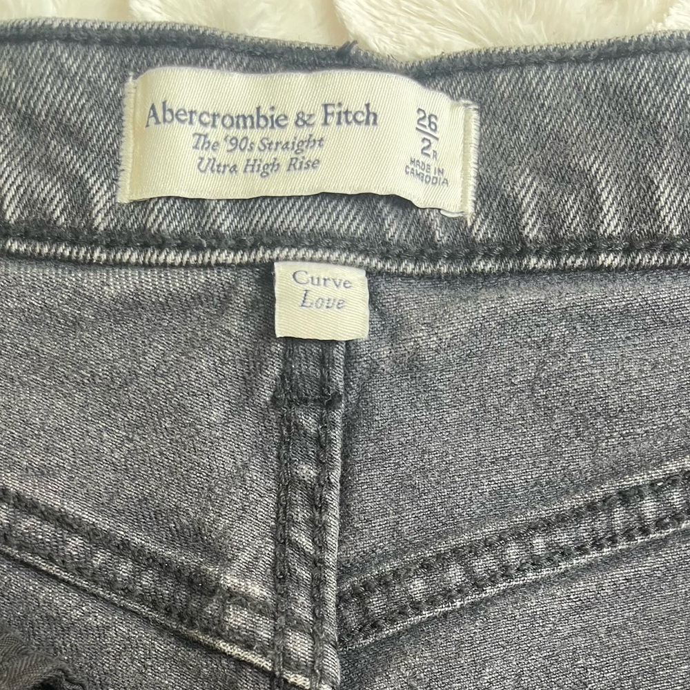 Abercrombie & Fitch Curve Love Straight Leg Jeans Washed Charcoal Black Size 26 - Picture 3 of 4